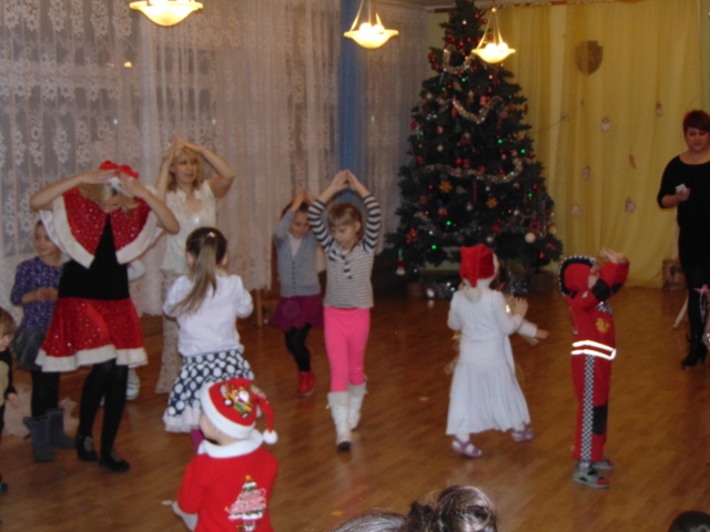 2015-12-16 ,,Meškučių" grupės Kalėdinė popietė ,,Prie Kalėdų eglutės